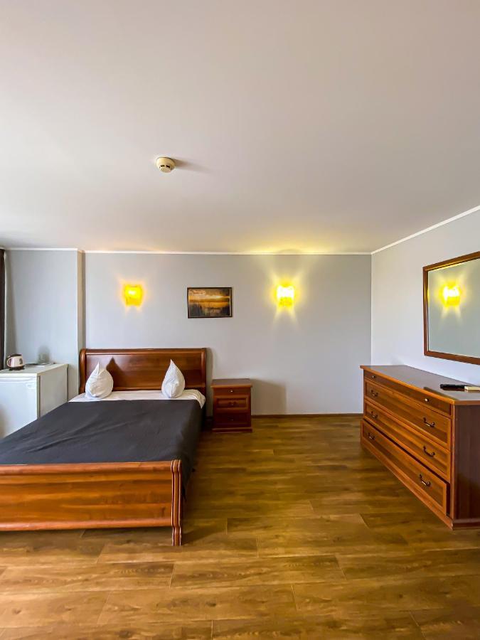 Hotel Palma Odessa Buitenkant foto