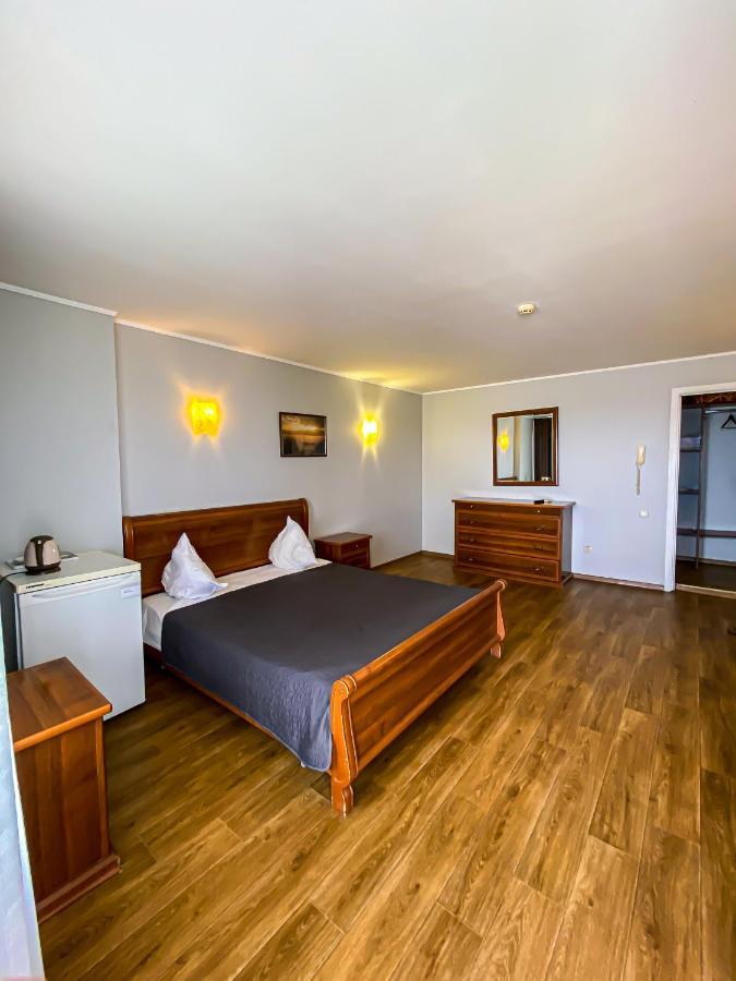 Hotel Palma Odessa Buitenkant foto