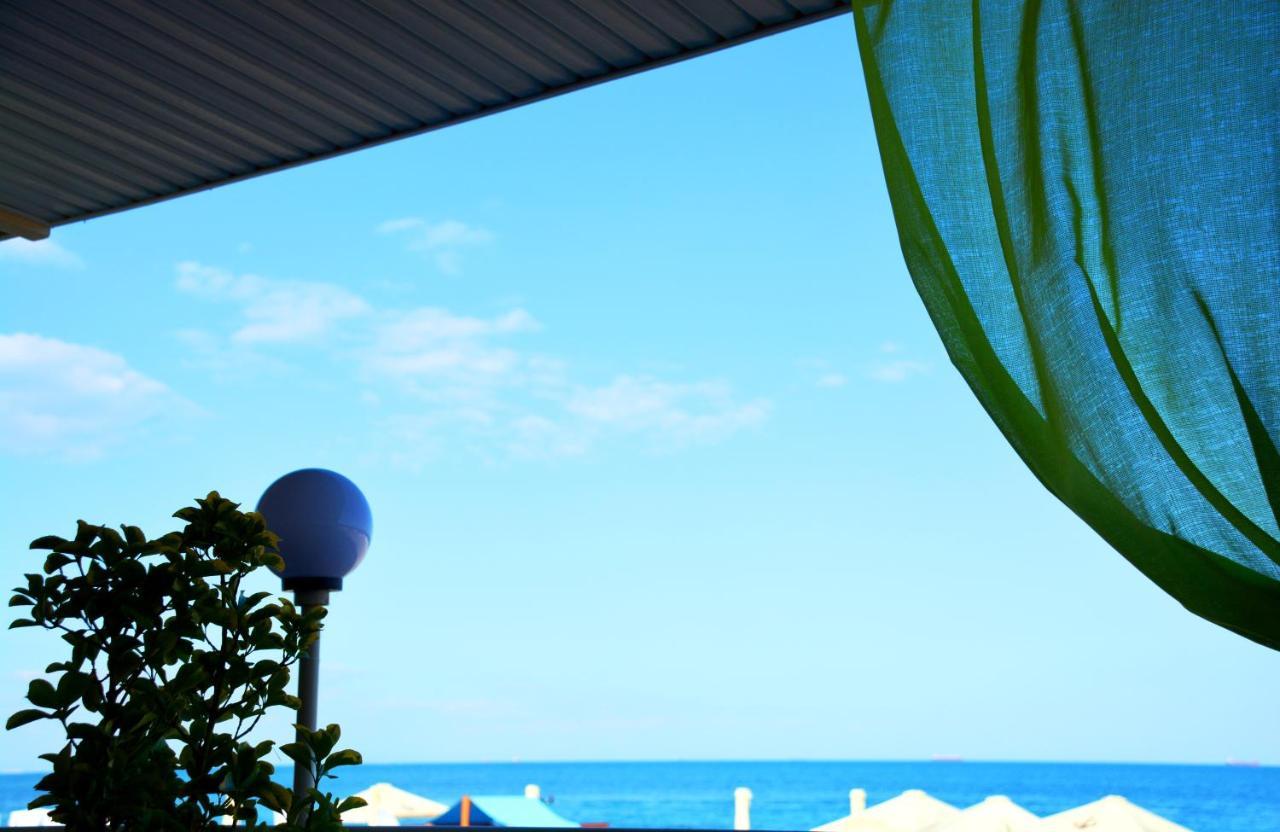 Hotel Palma Odessa Buitenkant foto